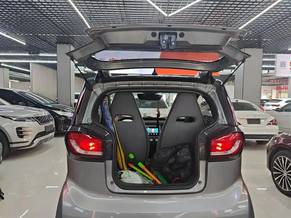 BAOJUN E100