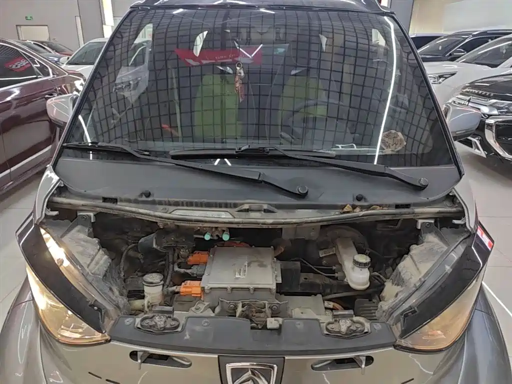 BAOJUN E100