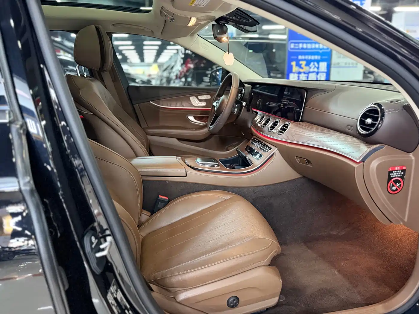Mercedes-Benz E-Class 2023 E 300 L Luxury фото 12