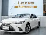 Фото 1 - Lexus ES