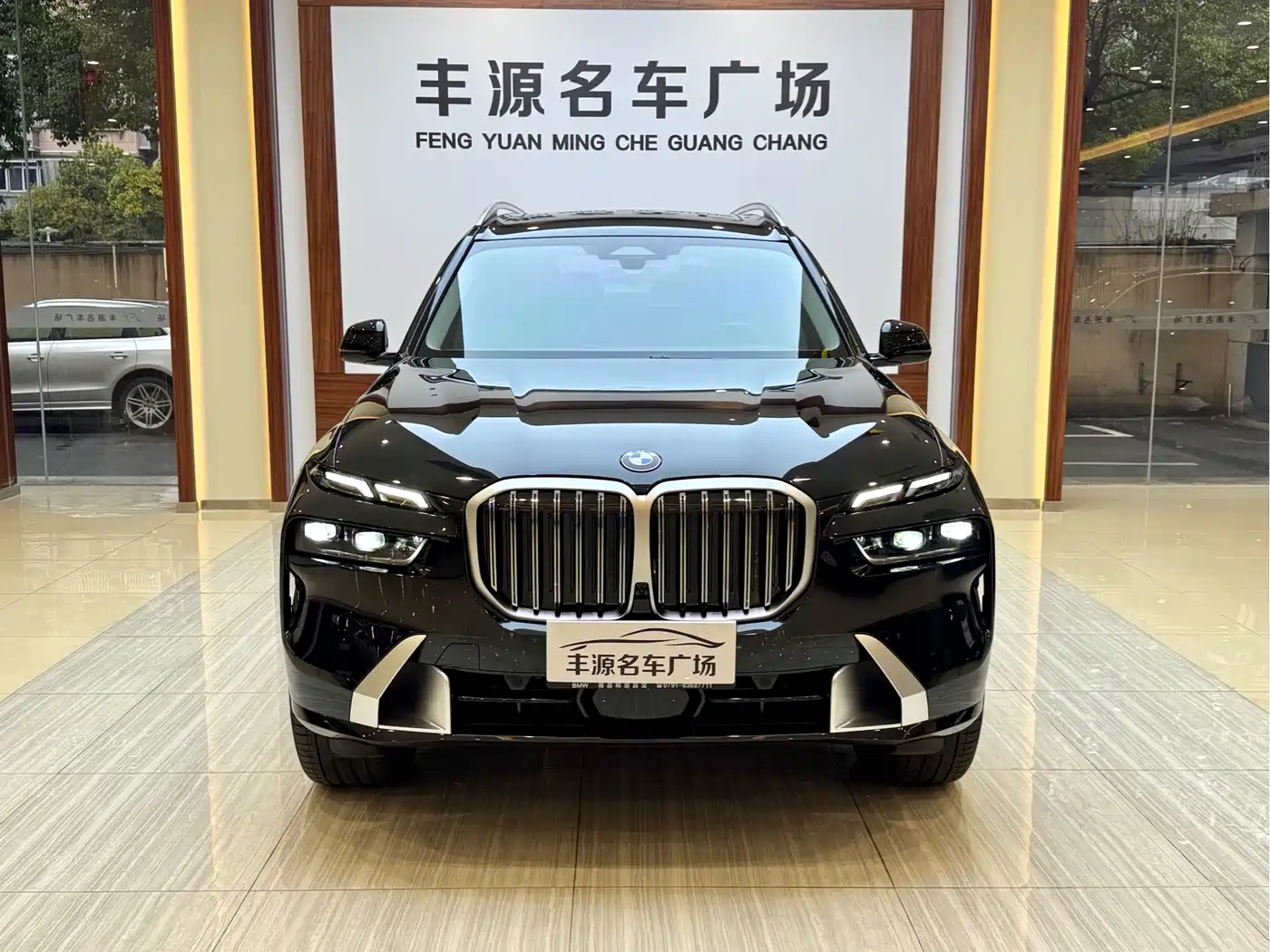 BMW X7 2024 xDrive40i Leading Luxury Package фото 2