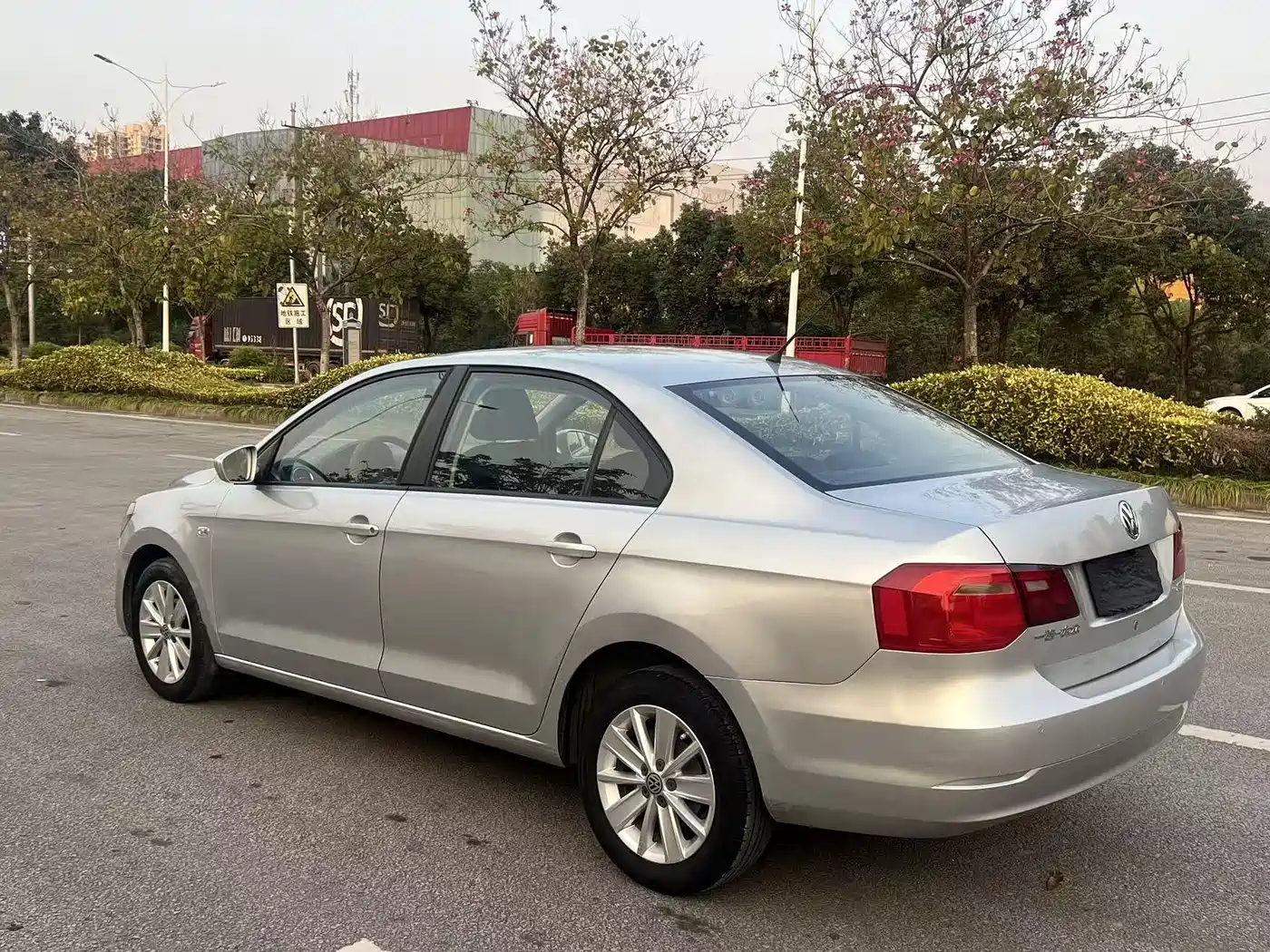 Volkswagen Jetta 2015 1.6L Auto Comfort фото 4