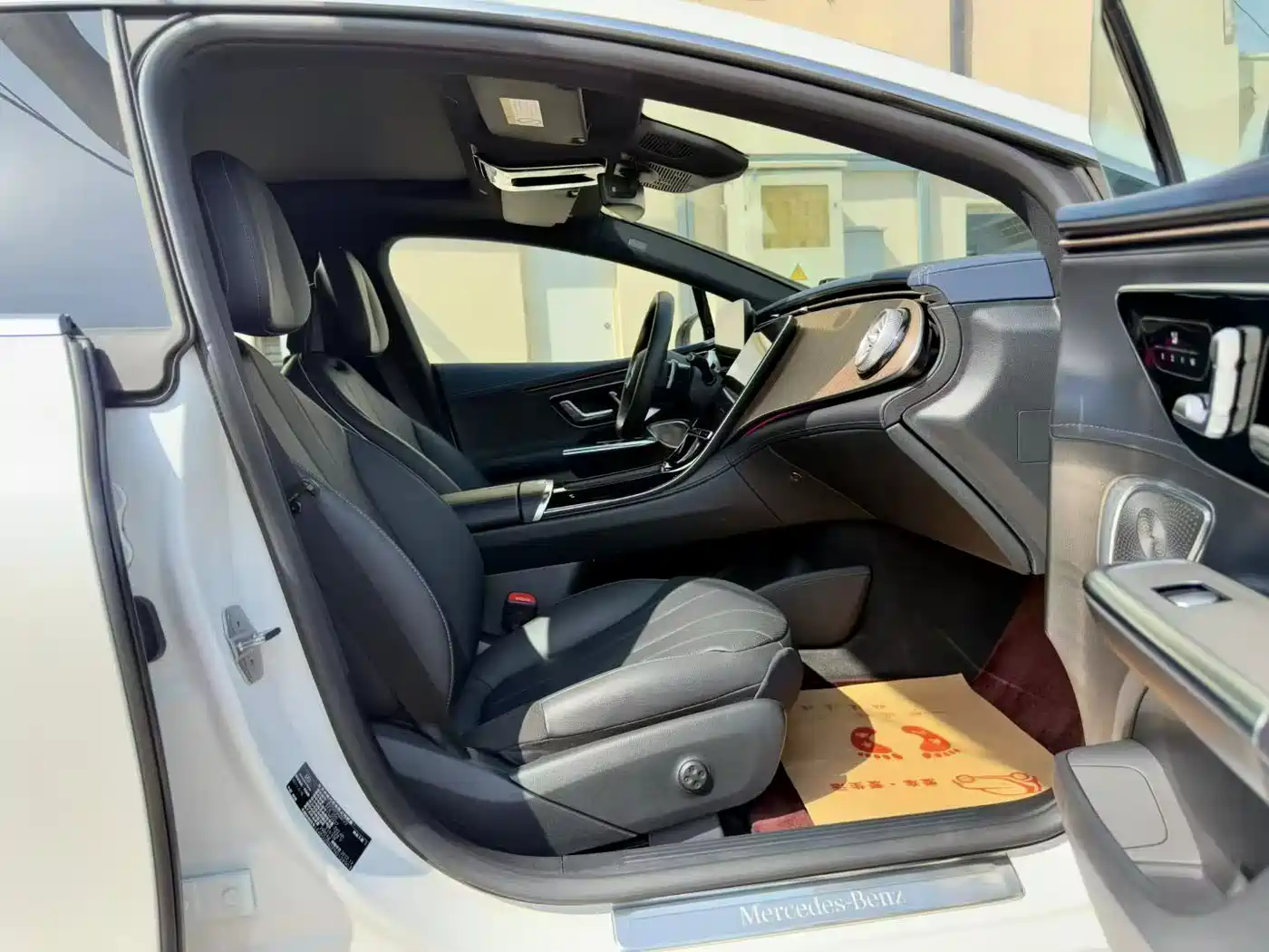 Mercedes-Benz EQE 2022 350 Luxury Edition фото 6