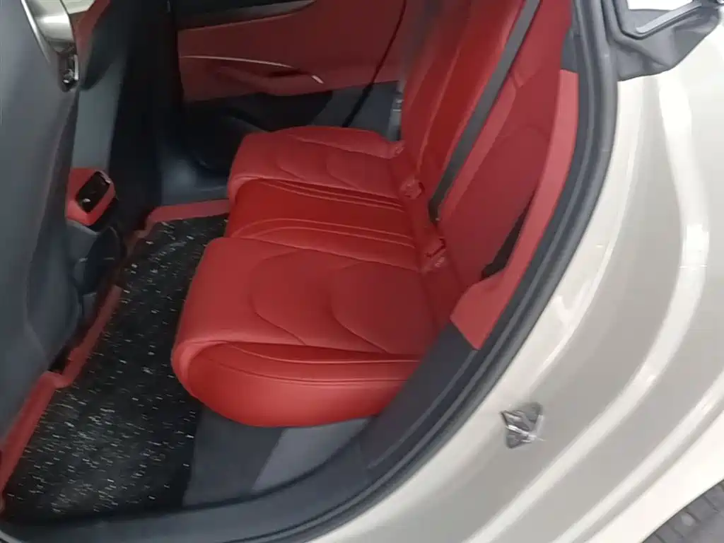 Xiaomi Auto Xiaomi SU7 2024 RWD Ultra Long Range Advanced Smart Driving Pro Edition фото 17