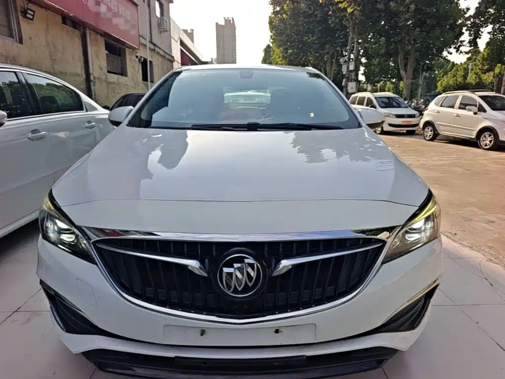 Фото 3 - Buick Verano