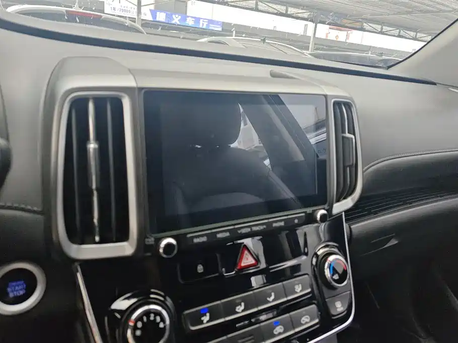 Hyundai Beijing Hyundai ix35 2018 2.0L Automatic 2WD Zhiyong·Enjoyment Edition фото 13