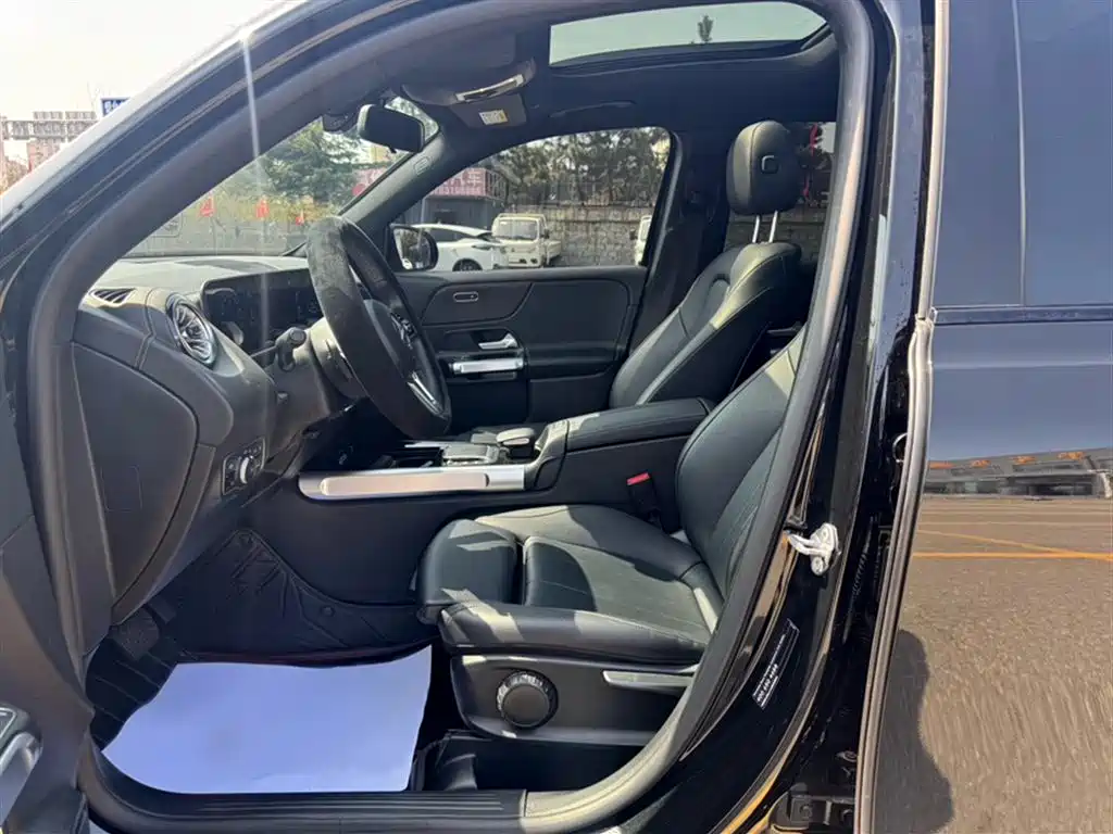 Mercedes-Benz GLB 2022 GLB 220 4MATIC фото 11