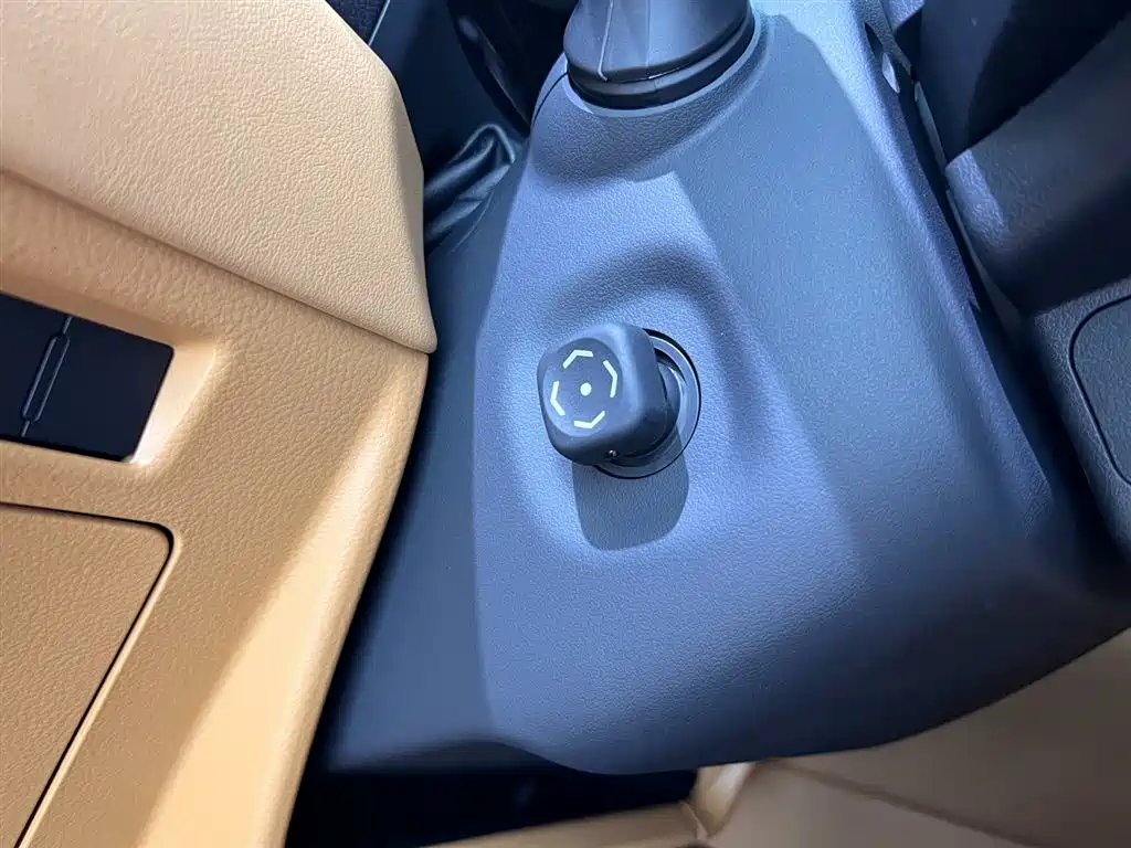 Lexus LX 2025 700h Boundary Edition фото 21
