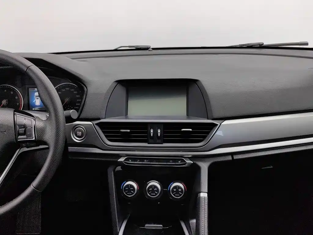 Photo 12 - Haval H6