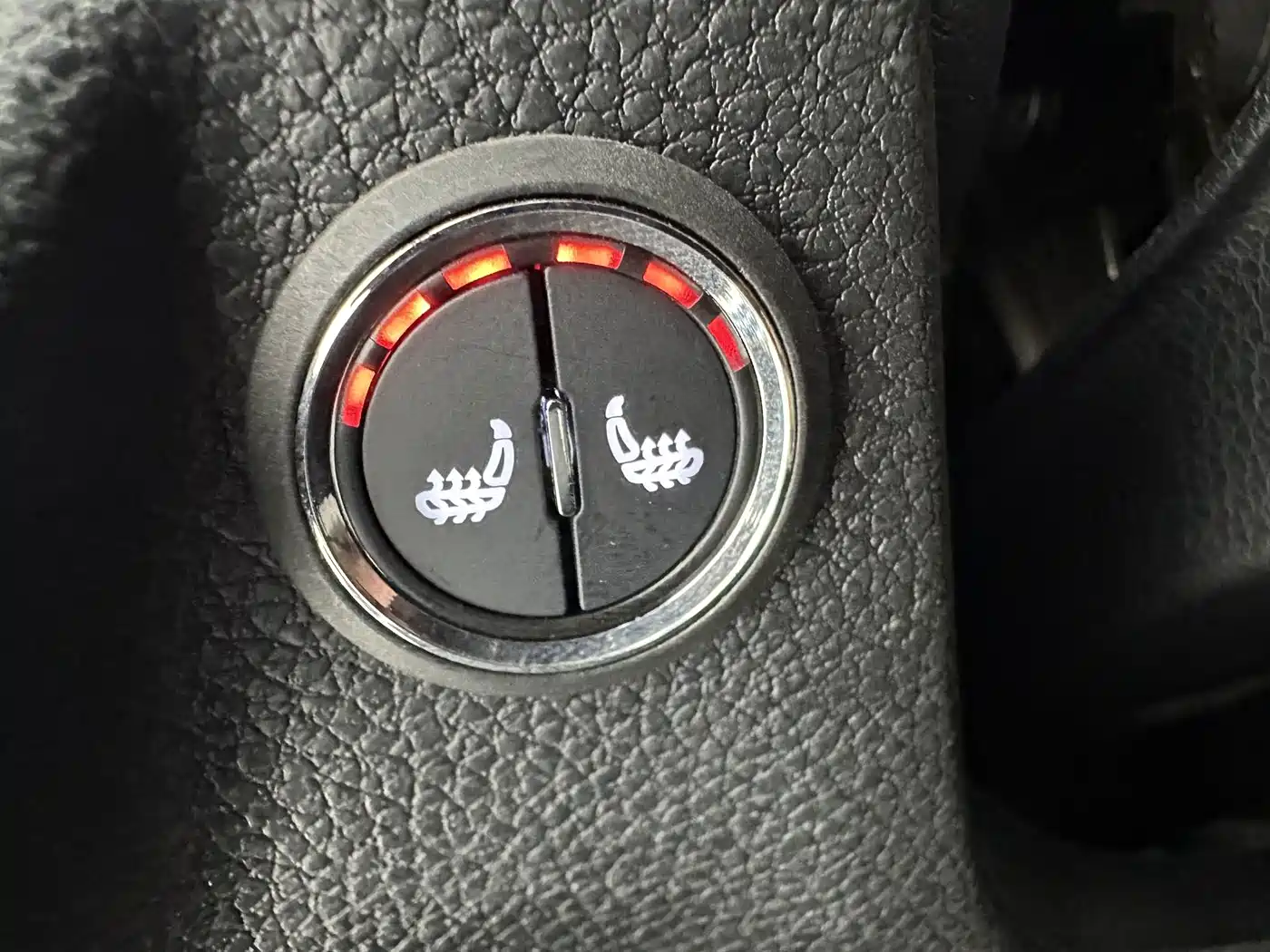 Kia Seltos 2024 2023 1.5L CVT Luxury Edition