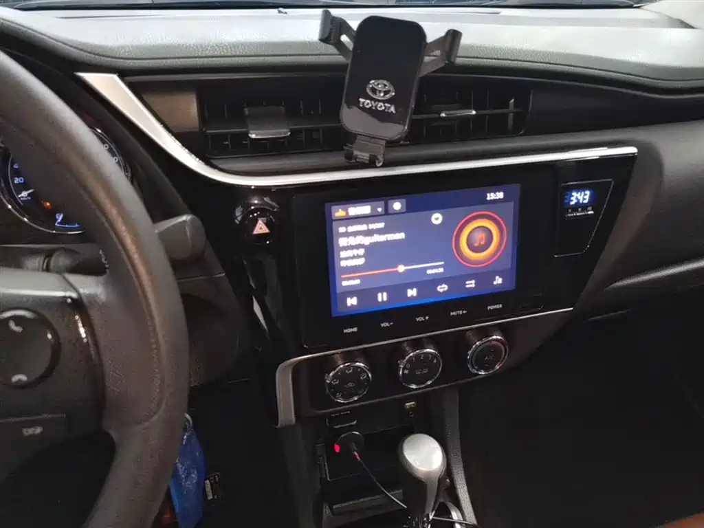 Toyota Corolla 2017 Facelift 1.2T S-CVT GL-i фото 13