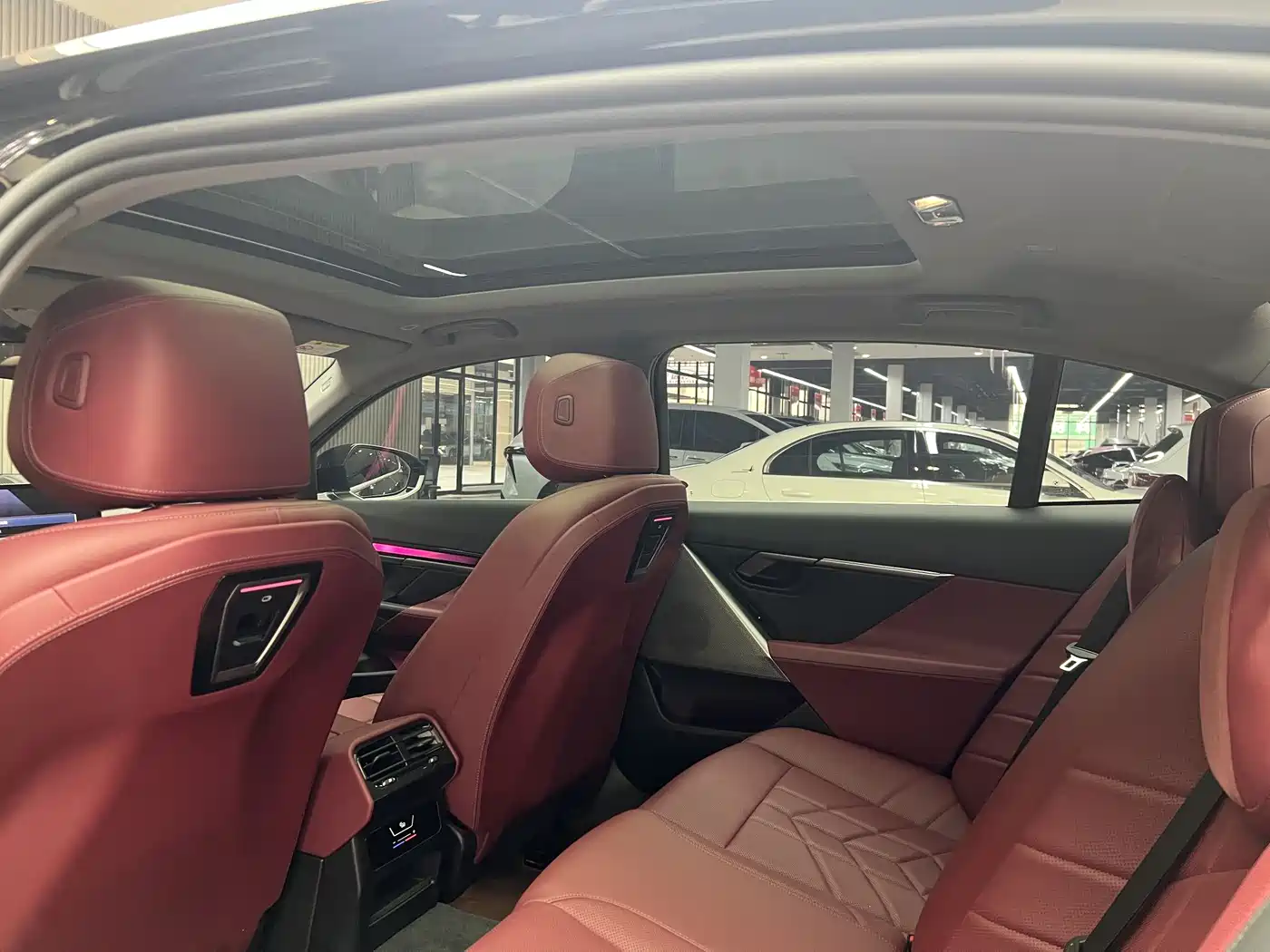 BMW i5 2024 eDrive 35L Luxury Package фото 21