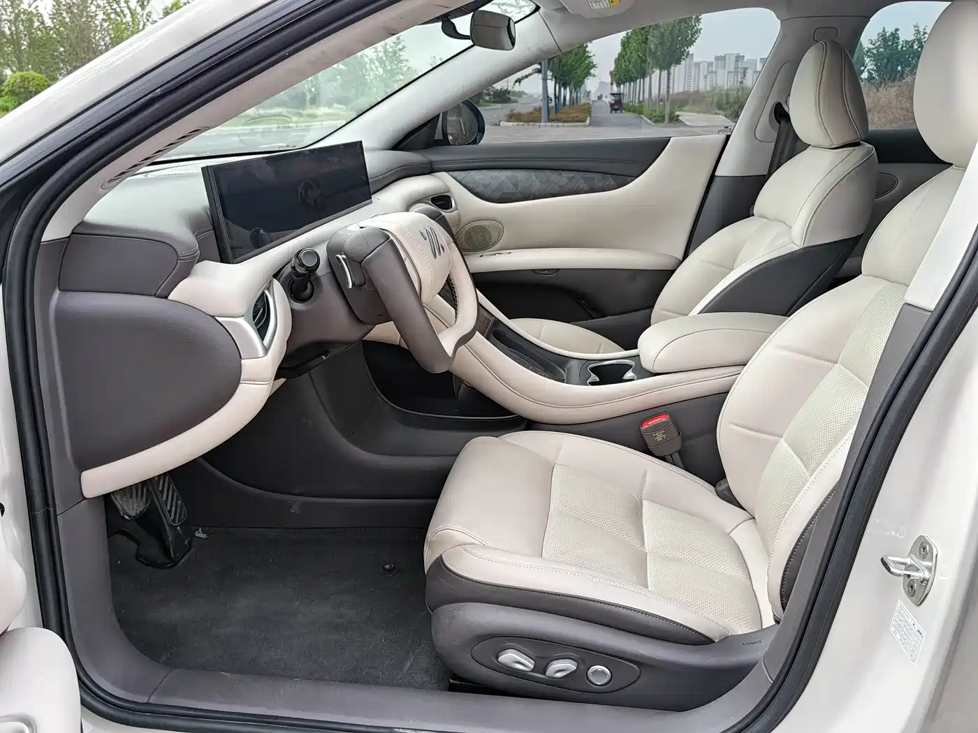 ZHIJI AUTOMOBILE ZHIJI L6