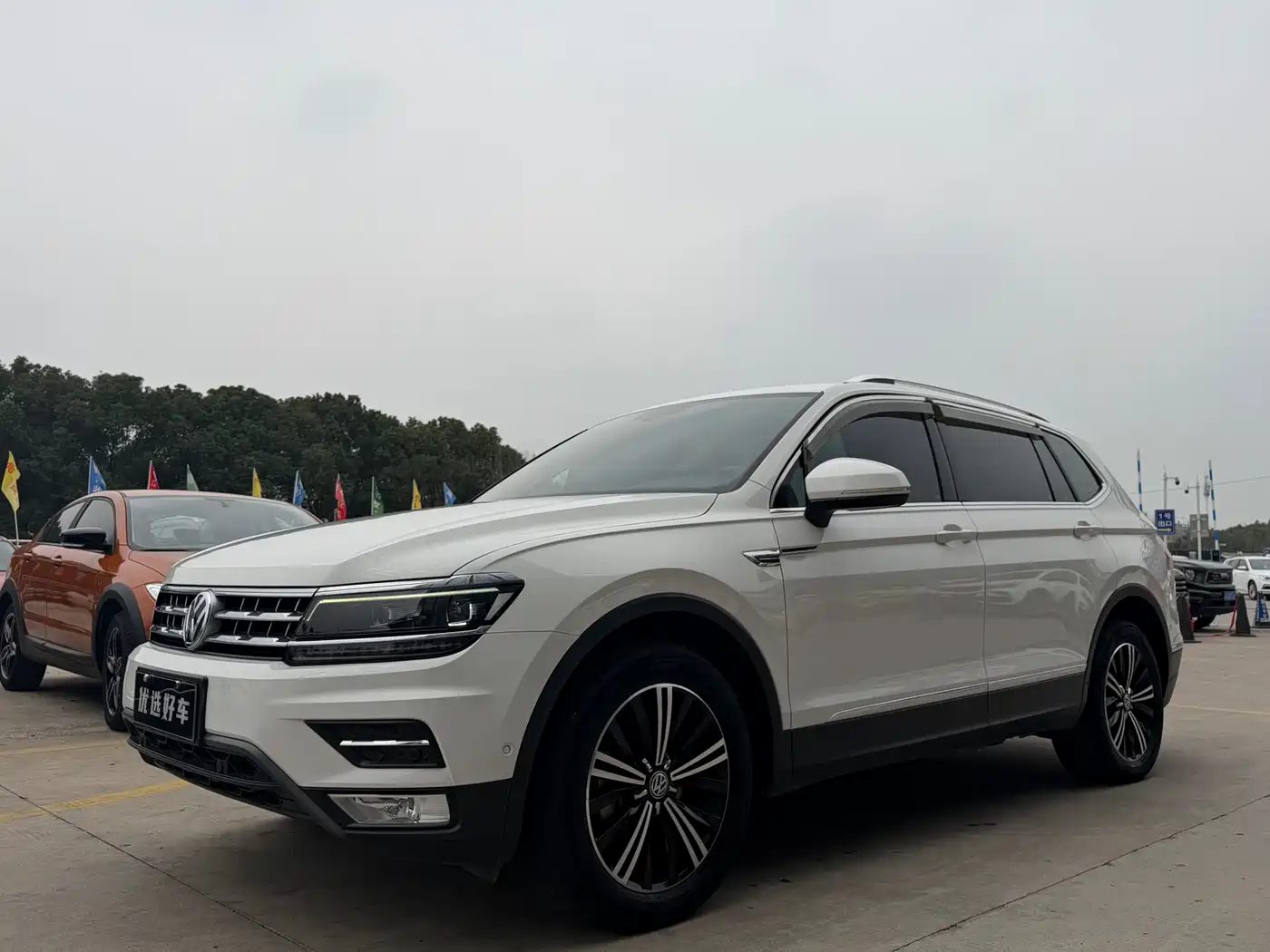 Volkswagen Tiguan L 2018 330TSI Automatic 2WD Flagship Edition фото 2