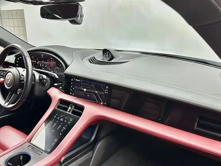 Porsche Taycan 2021 2020 Taycan