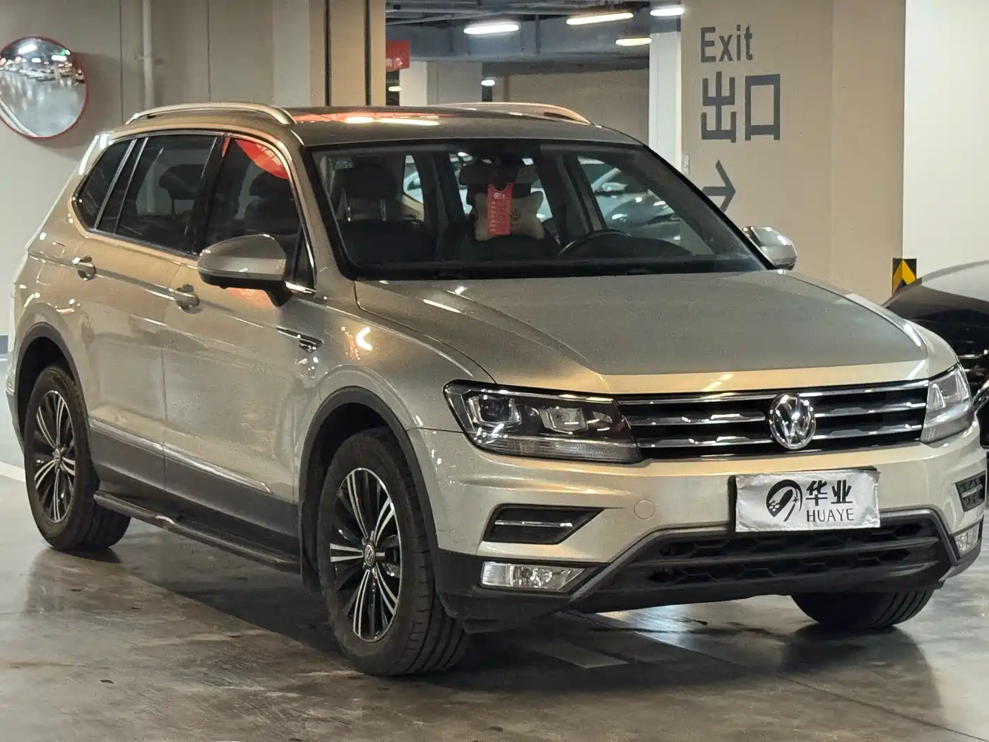 Volkswagen Tiguan L 2019 330TSI Automatic 2WD Panorama Comfort Edition China VI фото 3