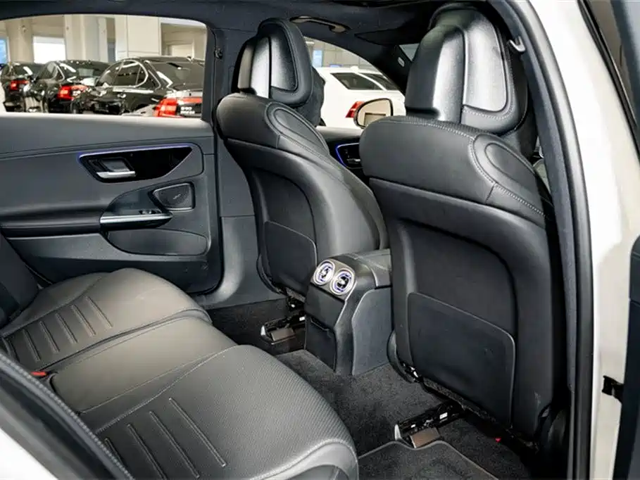 Mercedes-Benz C-Class 2024 Facelift III C 260 L Sport фото 21