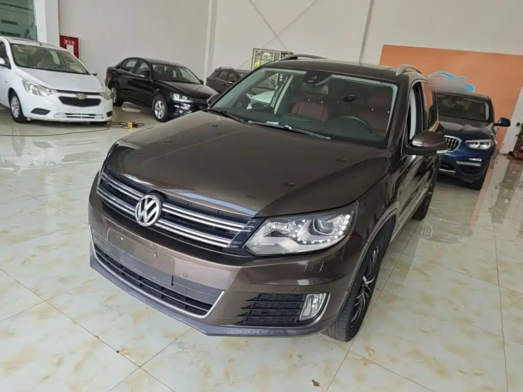 Фото 2 - Volkswagen Tiguan