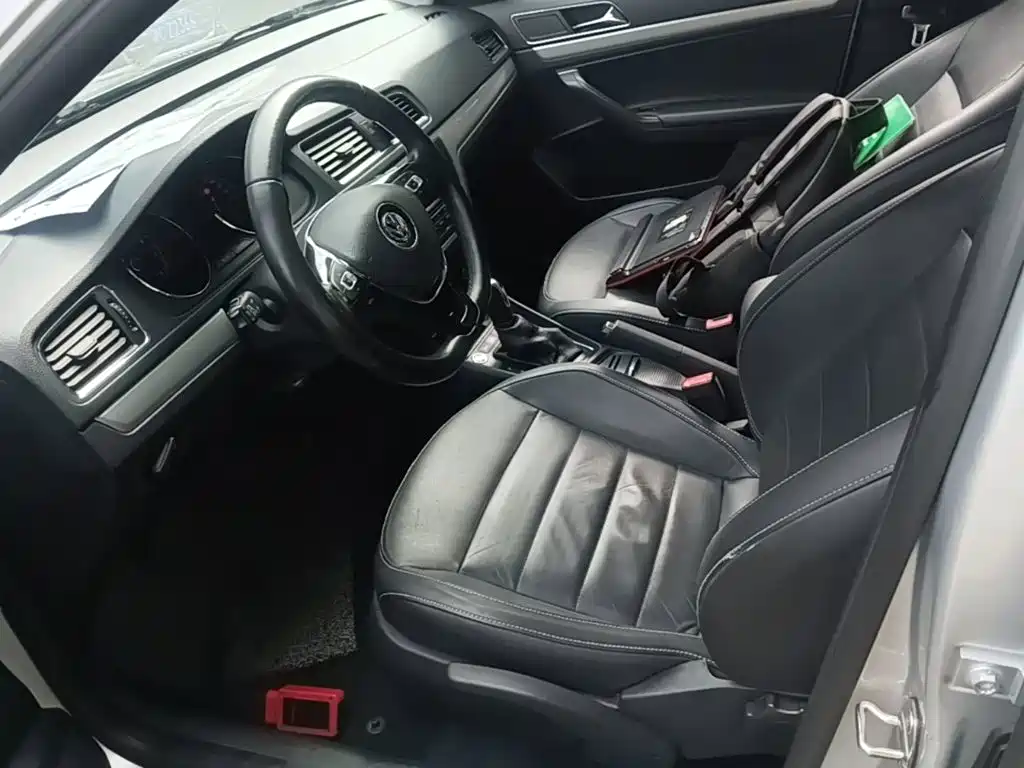 Volkswagen Lavida Tour 2017 2017 230TSI DSG Comfort Edition