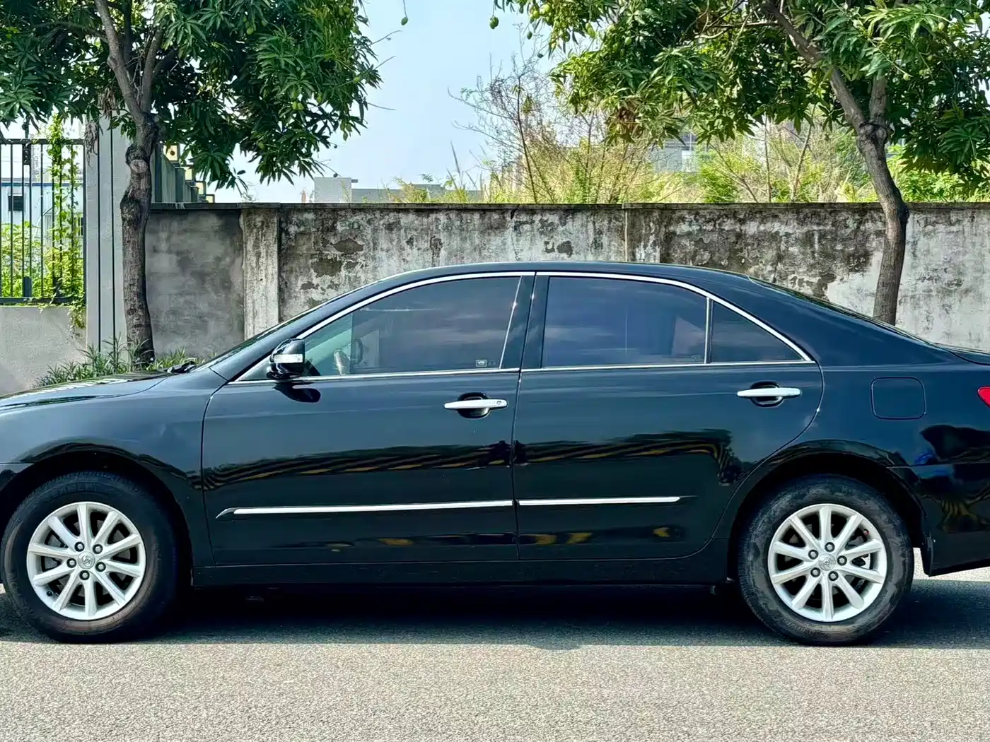 Toyota Camry 2013 200G Classic Luxury Edition фото 12