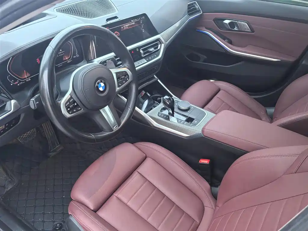 BMW 3 Series 2021 330Li xDrive M Sport Night Edition фото 8