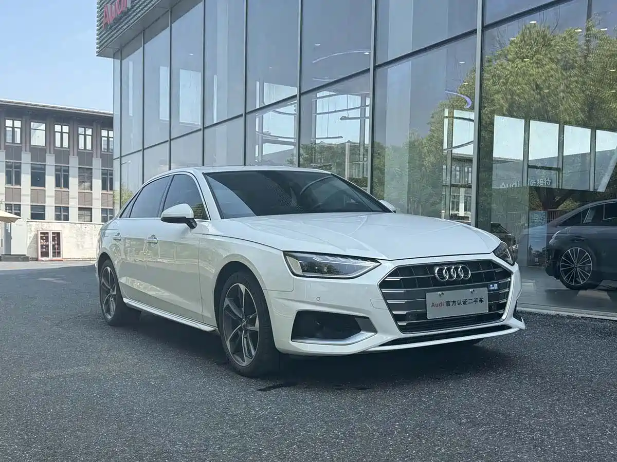 Audi A4L 2020 40 TFSI Fashion Elegance фото 3