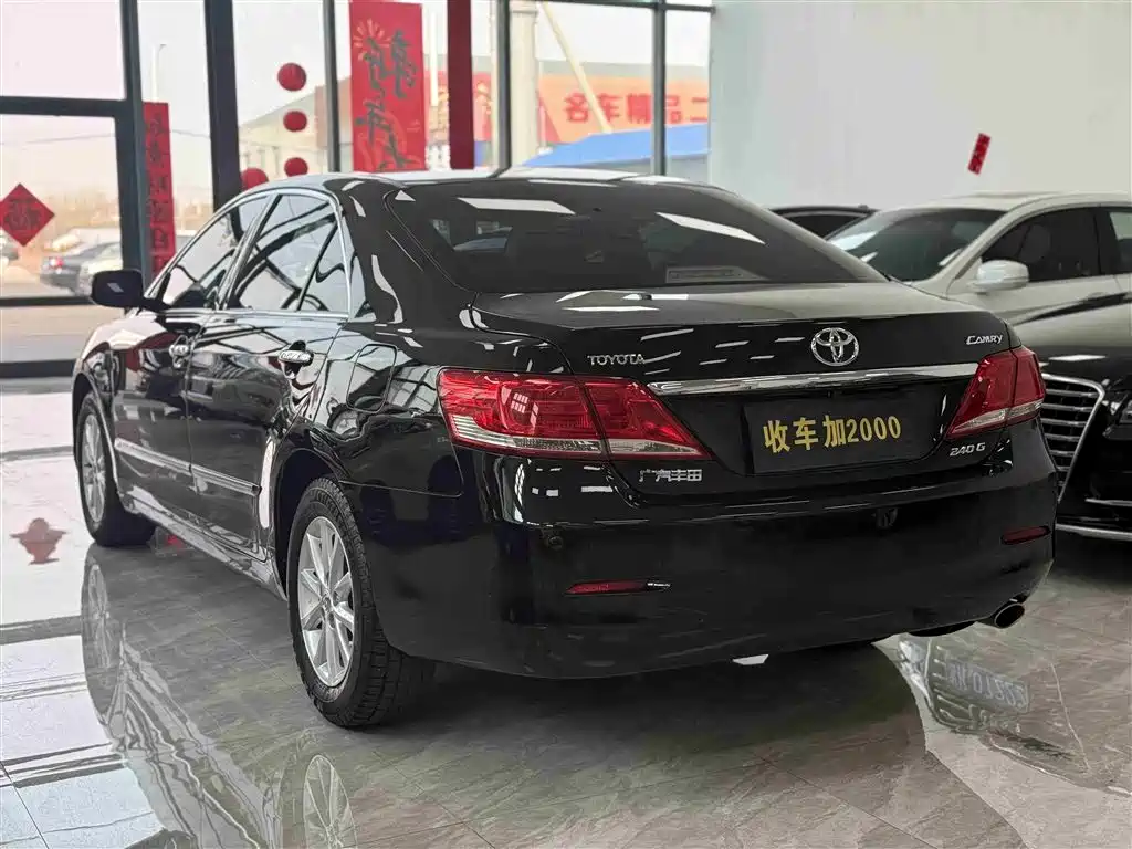Toyota Camry 2010 240G Luxury Edition фото 9