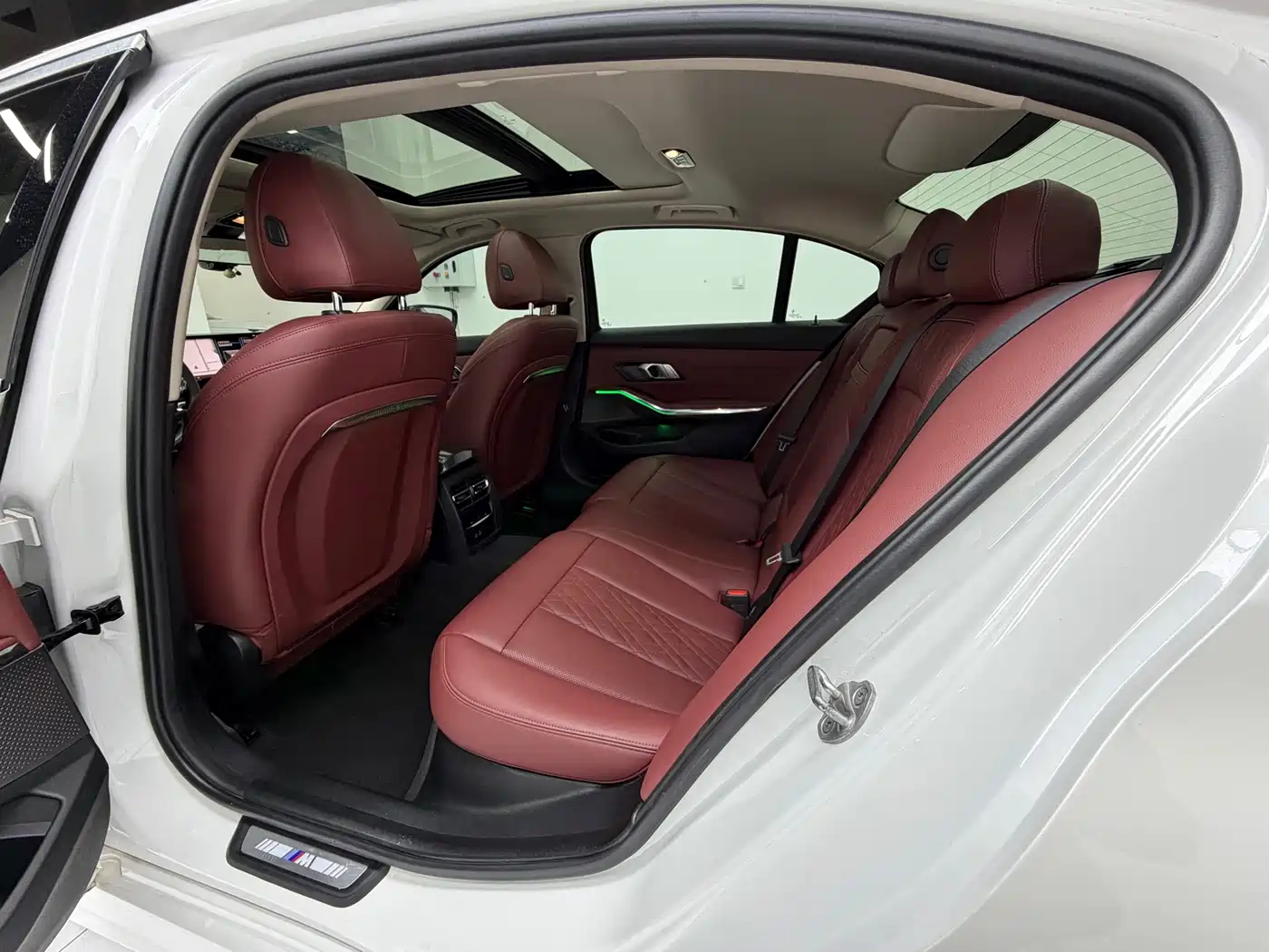 BMW 3 Series 2023 320Li M Sport Package фото 15