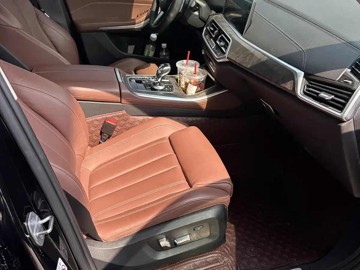 BMW X5 (Import) 2019 xDrive40i M Sport Package фото 4