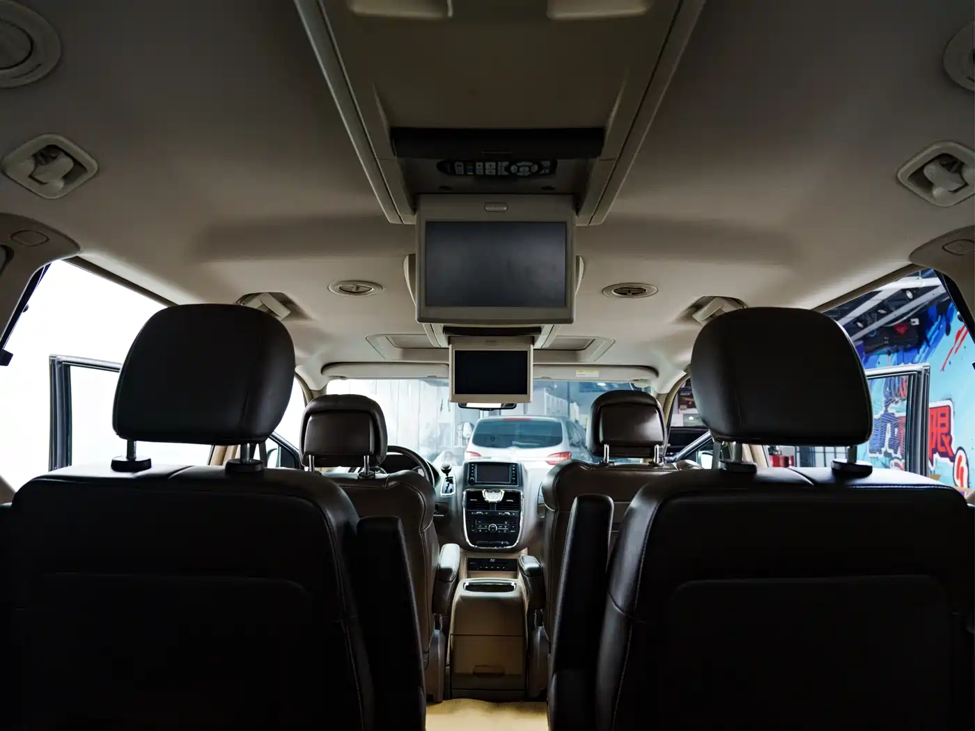 Chrysler Grand Voyager (Import) 2018 2013 3.6L Luxury Edition