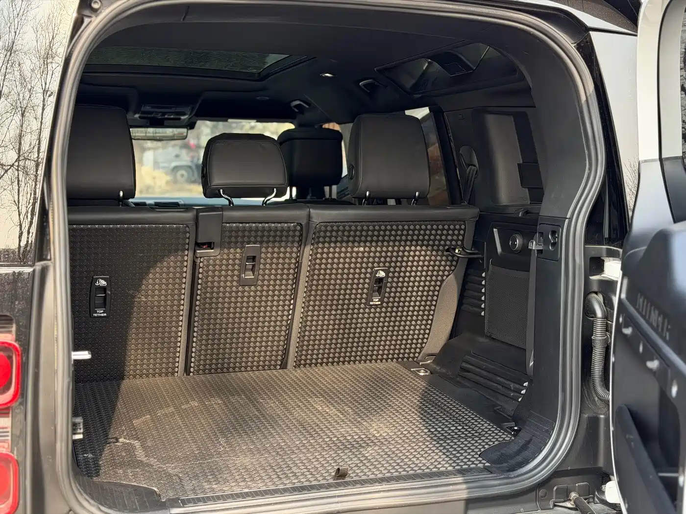 Land Rover Defender 2024 110 3.0T P400 X-DYNAMIC HSE фото 11