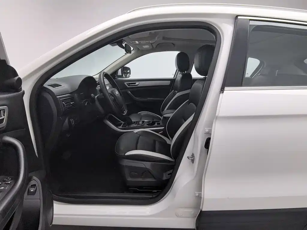 Qoros 5 2018 2018 1.6T Automatic Premium Type