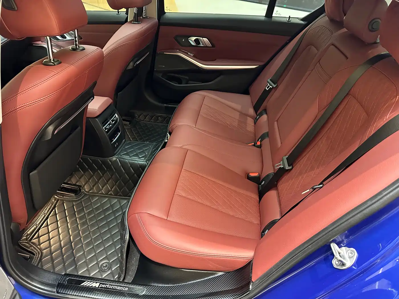 BMW 3 Series 2022 325Li M Sport Shadow Edition фото 7