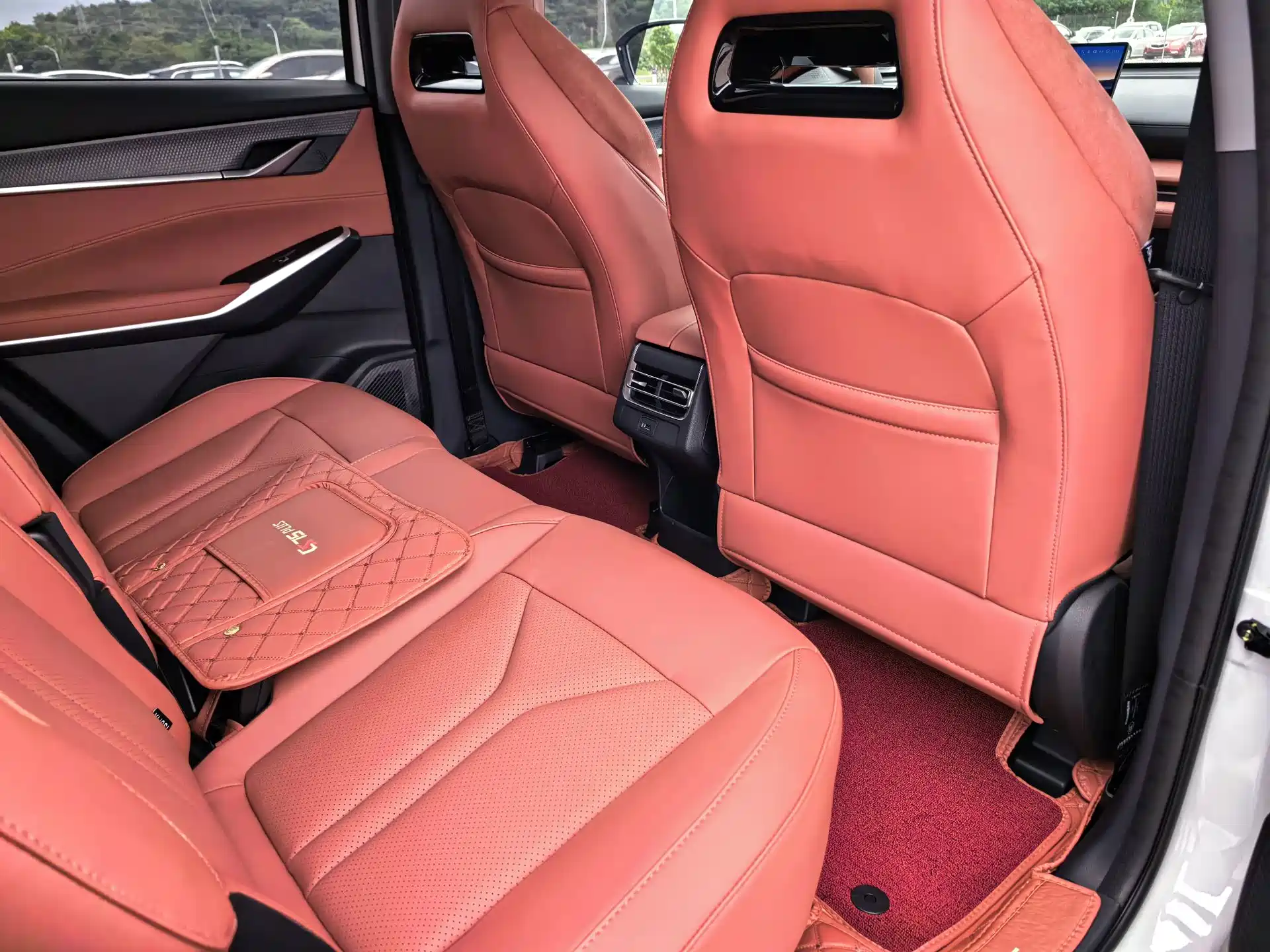 Фото 9 - Changan CS75 PLUS