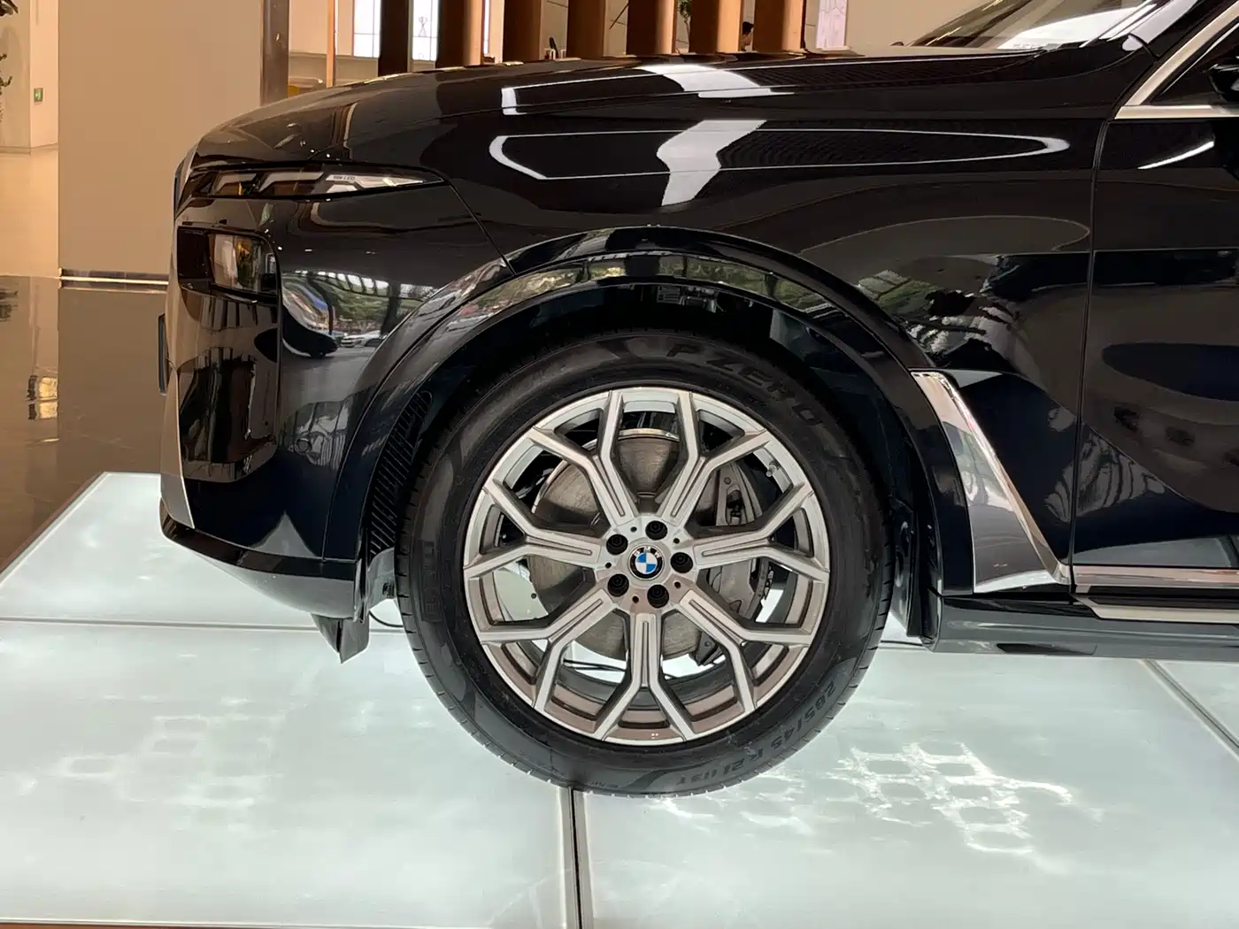BMW X7 2025 xDrive40i Leading Luxury Package фото 13