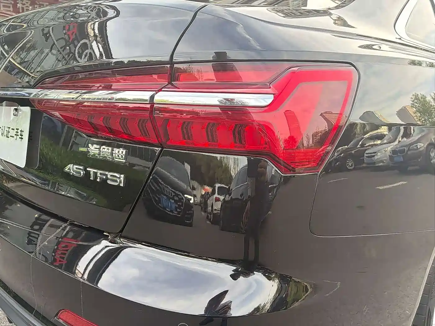 Фото 11 - Audi A6L