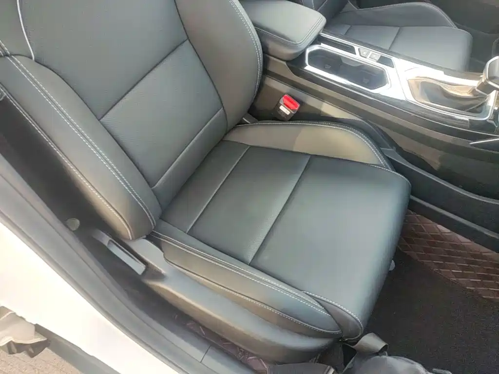 Photo 25 - Geely Coolray