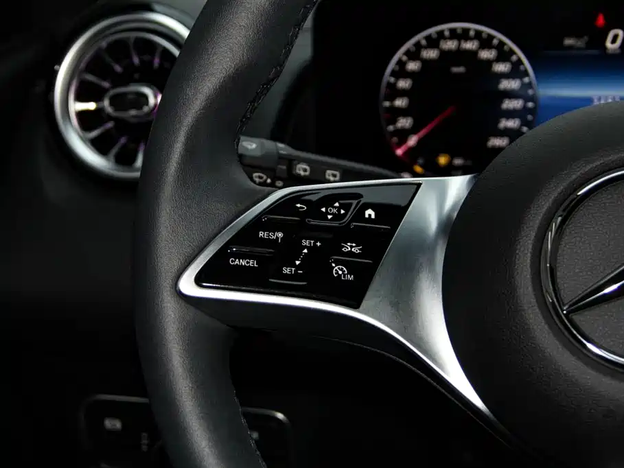 Mercedes-Benz GLB 2024 GLB 200 Dynamic фото 29