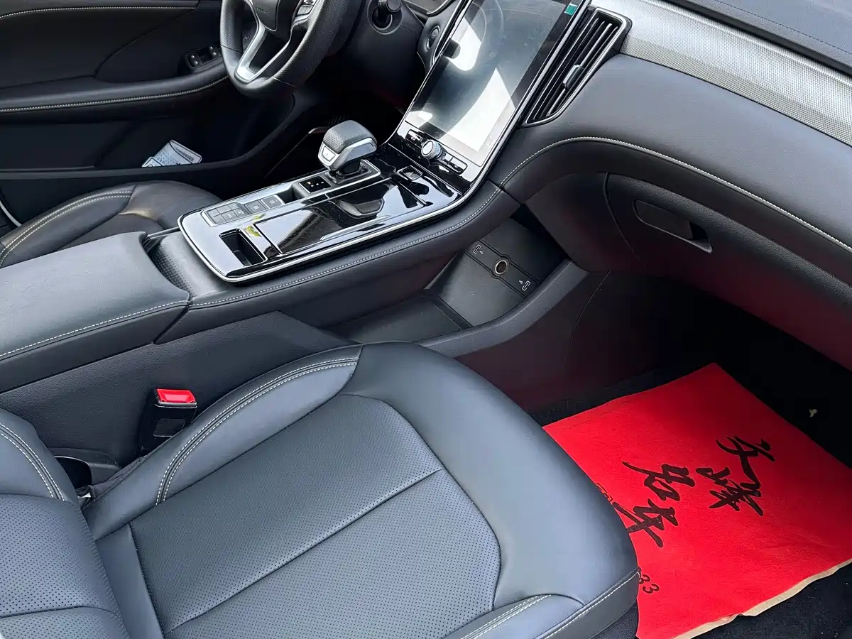 2024 Roewe i6 MAX EV