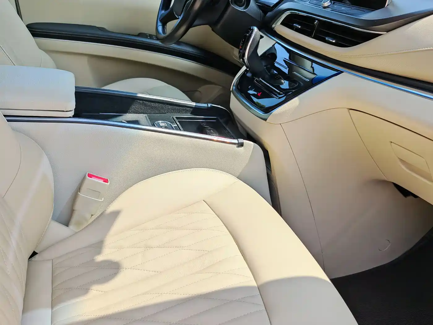 Buick GL8 2023 Facelift Land Business Class Luxury фото 7