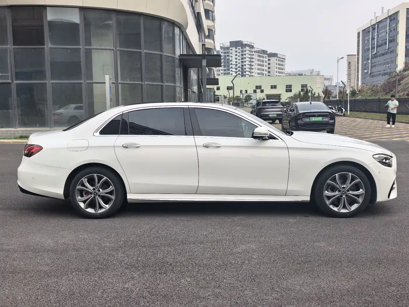 Mercedes-Benz E-Class 2021 Facelift E 300 L Sport Fashion фото 36