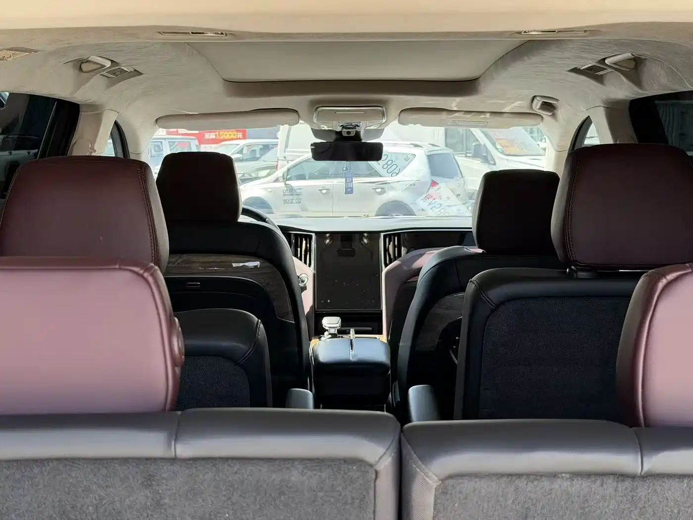 Hongqi HS7 2023 2.0T Automatic 4WD Flag Leader Edition (6-seater) фото 11