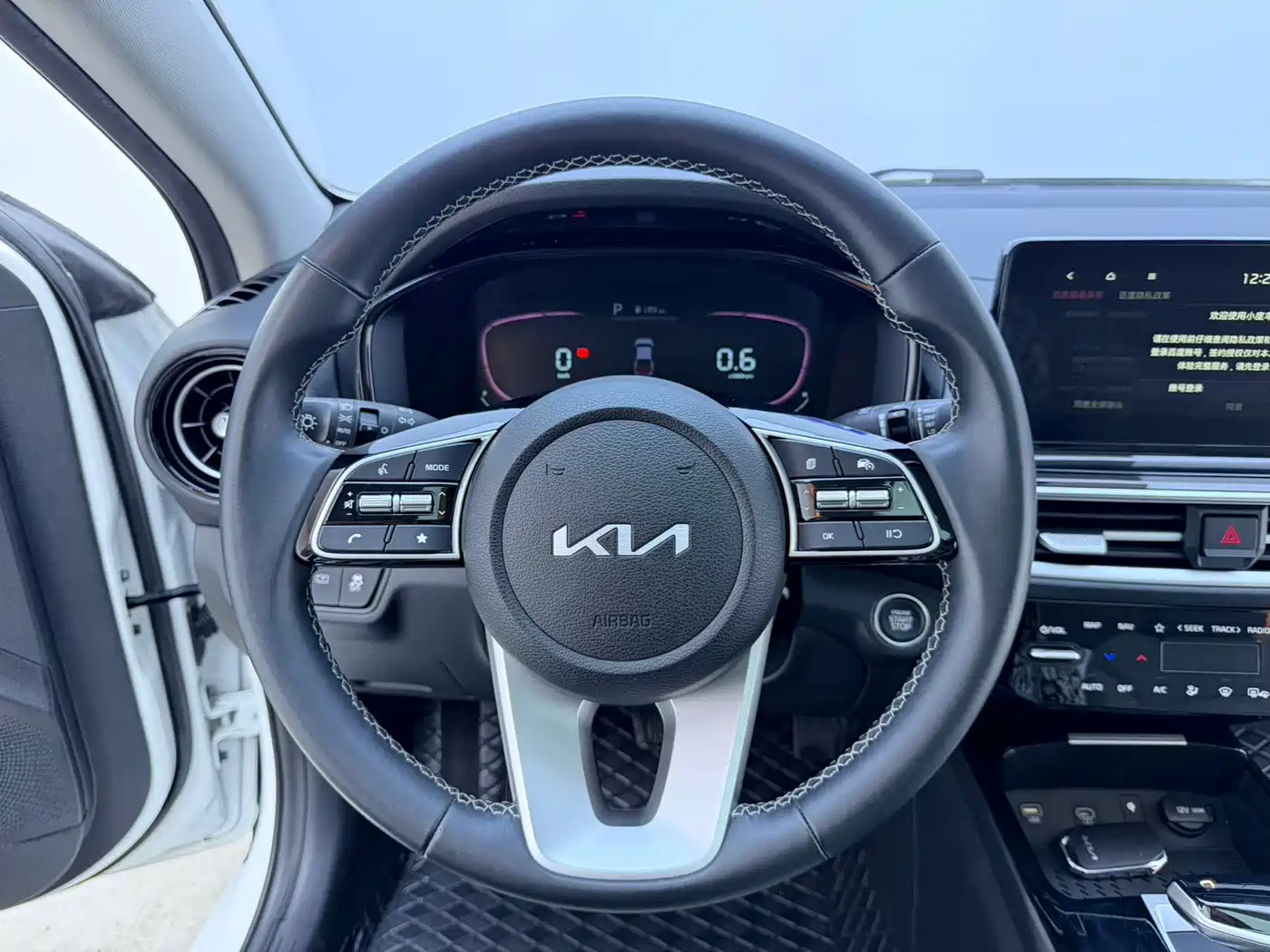 Kia K3 2023 Model 1.5L CVT Luxury Edition фото 7