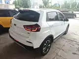 Фото 7 - Geely Vision X3