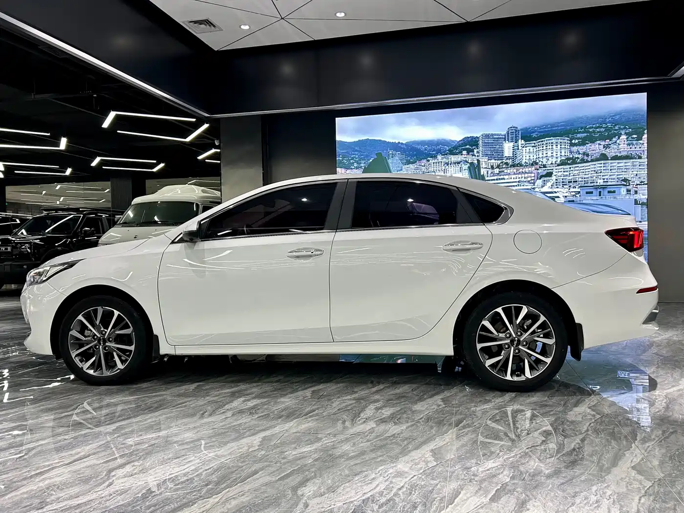 Kia K3 2021 Facelift 1.5L CVT Fashion Edition фото 8