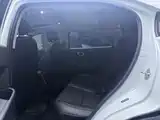 Photo 8 - Honda Vezel