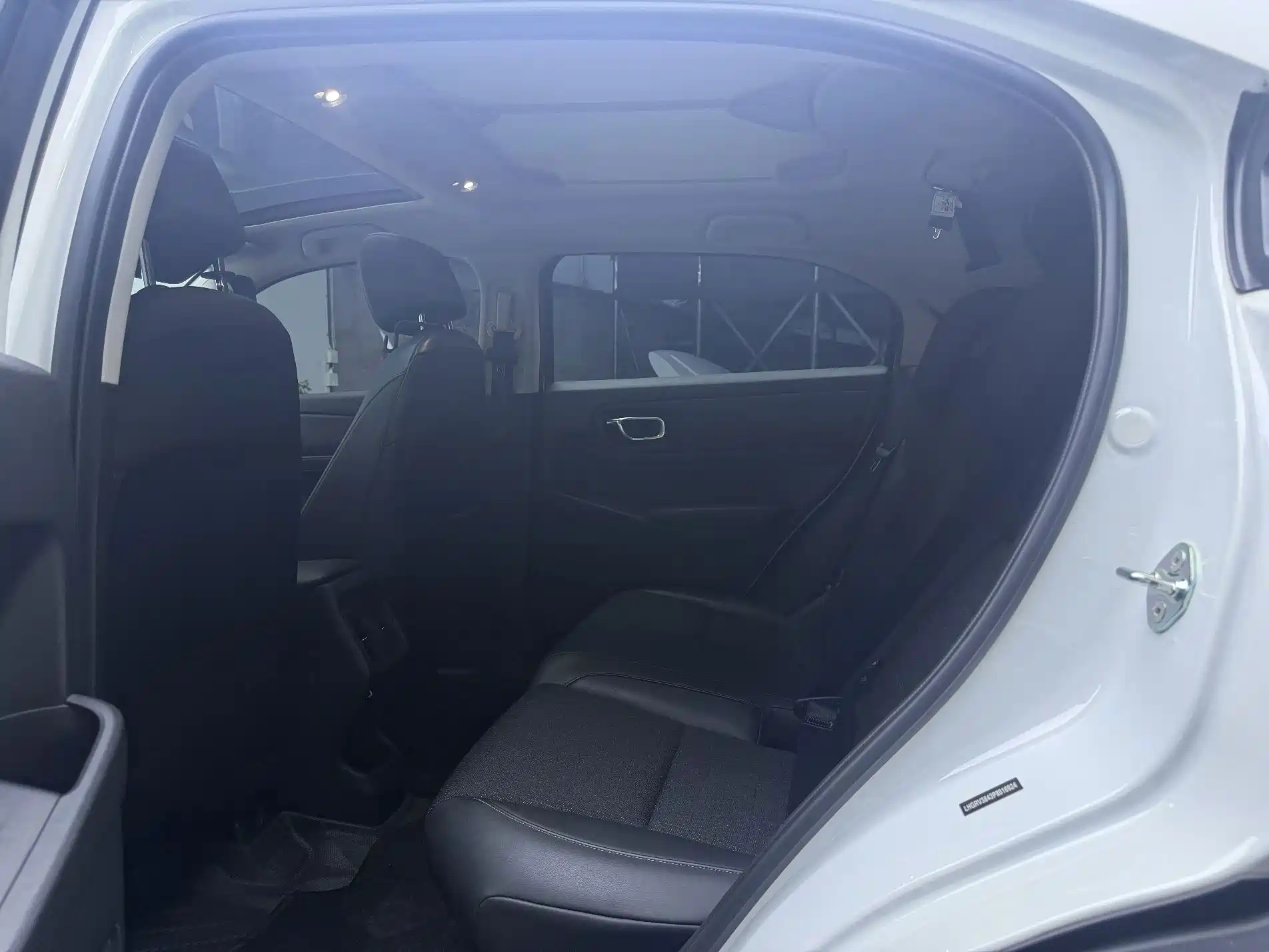 Photo 8 - Honda Vezel