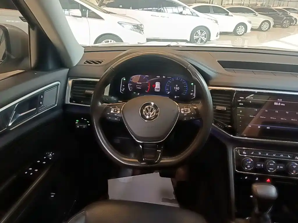 صورة 11 - Volkswagen Teramont