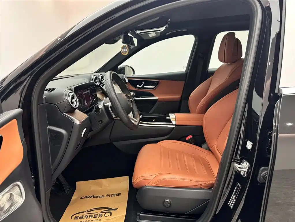 Mercedes-Benz GLC 2023 GLC 300 L 4MATIC Sport 5-Seater фото 8