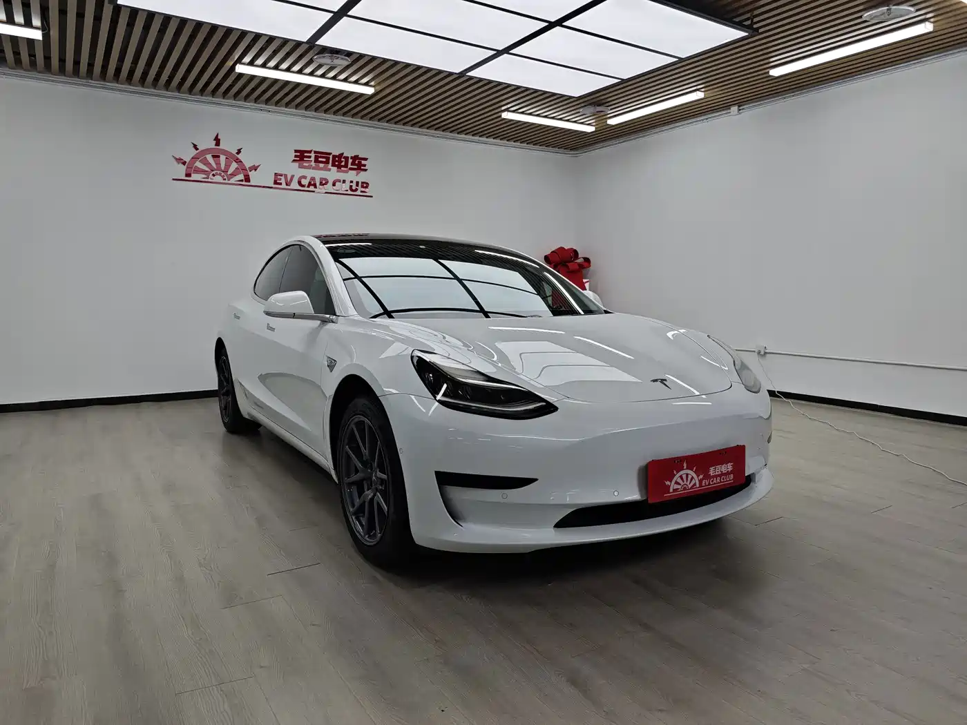 Tesla Model 3 2020 2019 Standard Range Rear-Wheel Drive Upgrade